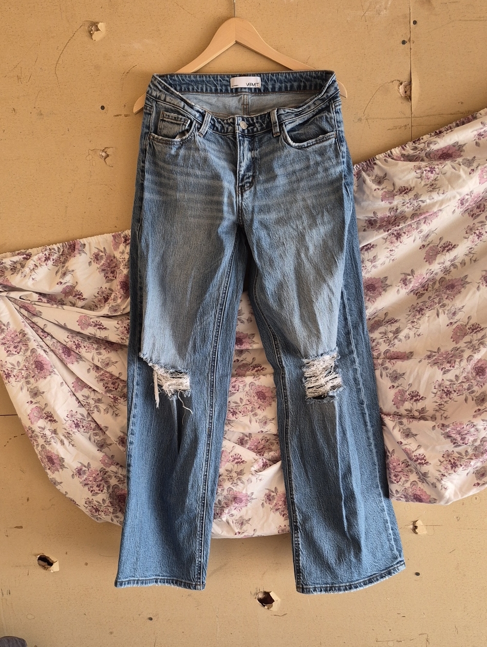 VERVET Low-Rise Baggy Wide Leg Jeans in Blue Waist 28